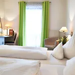 Отель Reiners 4*