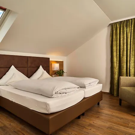 Reiners Szálloda 4*